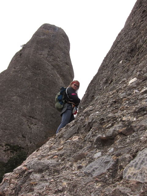 Justė stotyje, Gorro Frigi, Badalona (5a)